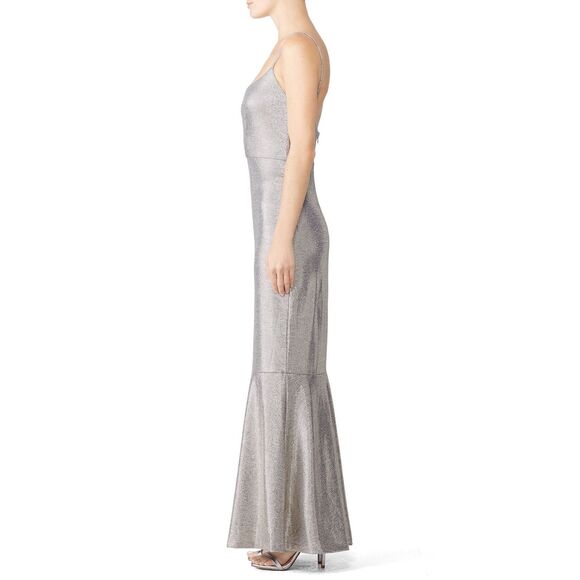 Hutch - Picture 3 of 13